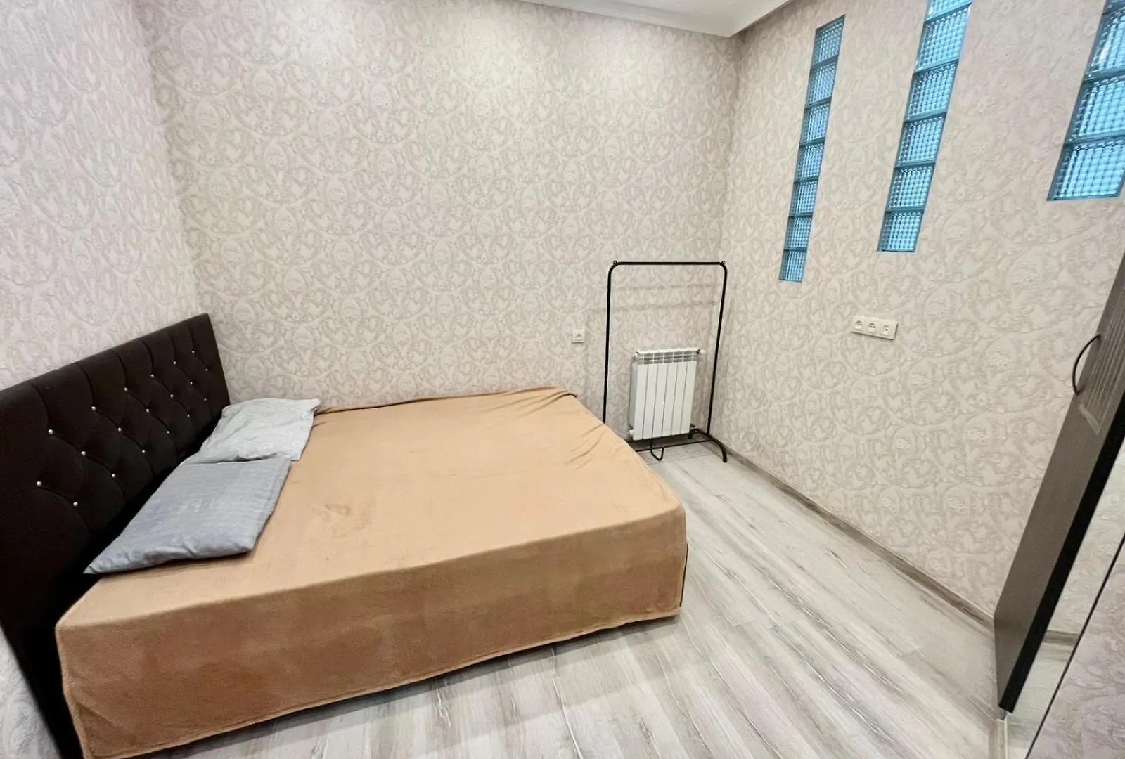 Трехкомнатная Квартира В Центре Батуми 0*, 바투미